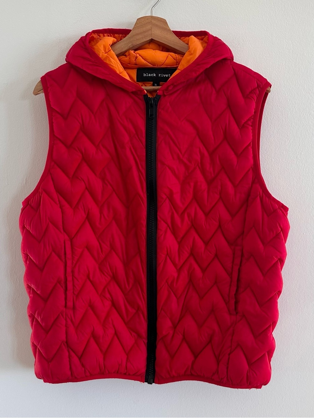 Black Rivet Down filled red orange hooded puffer vest XL